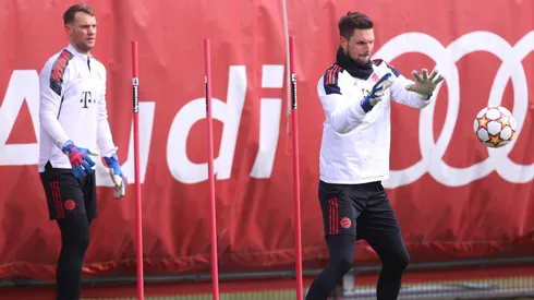 Sven Ulreich, reserva de Neuer no Bayern, está considerando aposentadoria - Photo by Alex Grimm/Getty Images