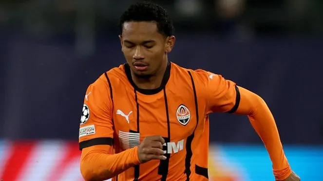 Eguinaldo, alvo do Atlético de Madrid, em campo