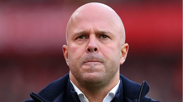 Liverpool mantém confiança no treinador Arne Slot, mas próximo jogo é na Champions League e diretoria quer mudanças (Foto: Molly Darlington/Getty Images)