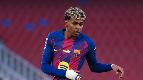 Yamal precisa de hat-trick em Chelsea x Barcelona para igualar recorde de Mbappé. (Photo by David Ramos/Getty Images)