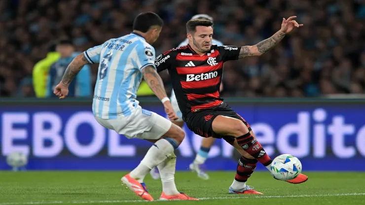 Saúl Ñíguez, do Flamengo, na semi da Libertadores contra o Racing - Marcelo Endelli/Getty Images