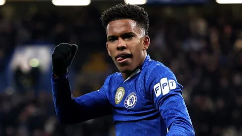 Estevão decide para o Chelsea diante do Barcelona na Champions League. (Photo by Justin Setterfield/Getty Images)