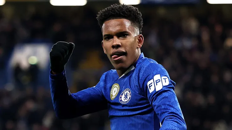 Estevão decide para o Chelsea diante do Barcelona na Champions League. (Photo by Justin Setterfield/Getty Images)