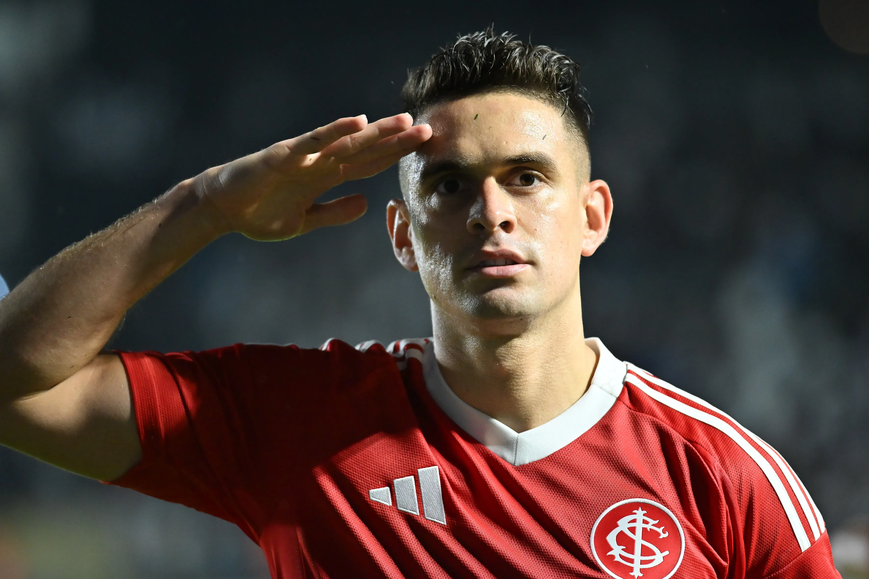 Borré em campo pelo Internacional – Foto: Jota Erre/AGIF