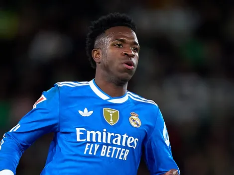 Xabi Alonso lamenta gol anulado de Vinicius, mas exalta virada do Real