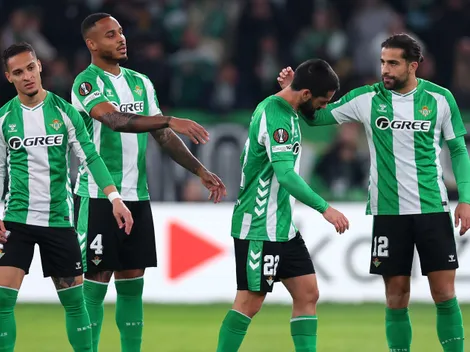 Amrabat acerta Isco e ambos precisam ser substituídos em jogo do Real Betis