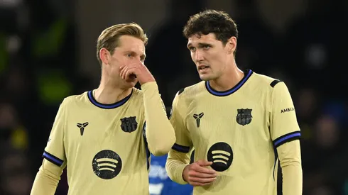 Jogadores do Barcelona e Hansi Flick são criticados por Alan Shearer. (Foto: Mike Hewitt/Getty Images)