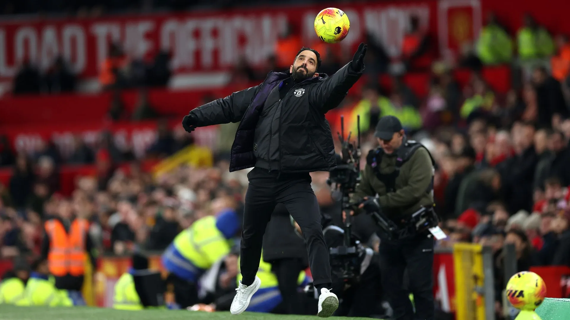 Rúben Amorim vai ter que encontrar soluções para definir o time titular do Manchester United contra o Palace (foto: Carl Recine/Getty Images)