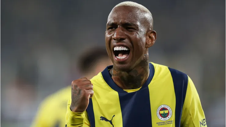 Anderson Talisca se destaca na artilharia do Fenerbahçe. Foto: Ahmad Mora/Getty Images