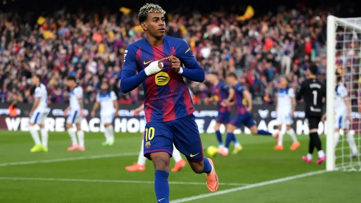 Lamine Yamal fez gol no jogo entre Barcelona e Alavés