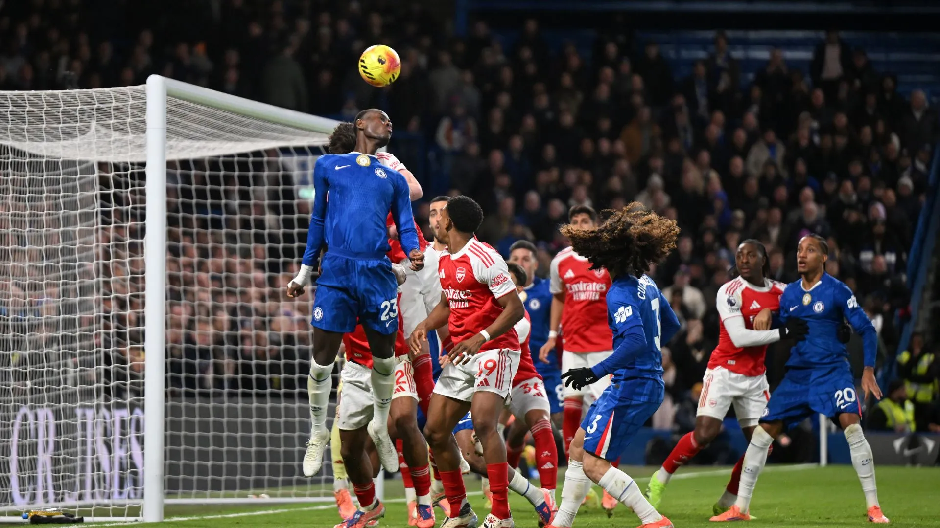 Chalobah fez gol após cobrança de escanteio (foto: Mike Hewitt/Getty Images)