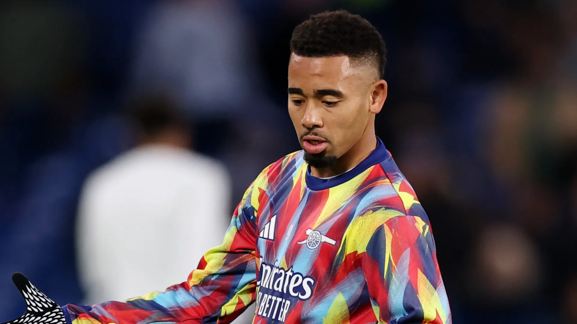 Gabriel Jesus durante aquecimento para partida do Arsenal