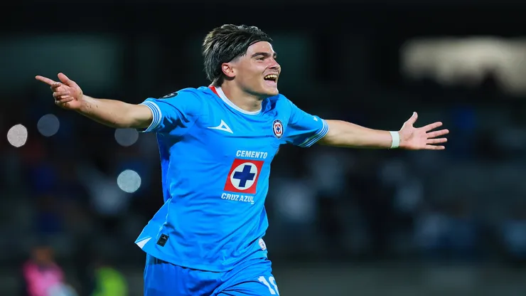 Luka Romero, do Cruz Azul, comemora gol na Concacaf Champions Cup 2025 - Manuel Velasquez/Getty Images