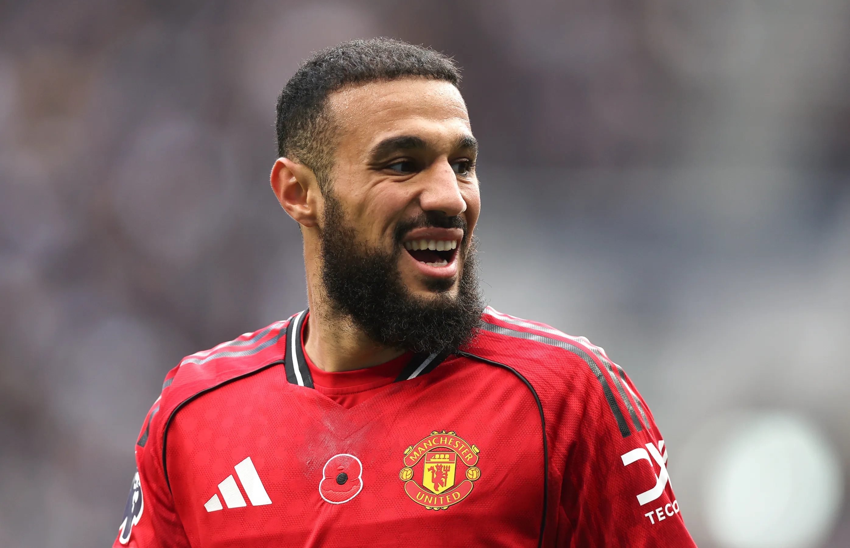 Noussair Mazraoui disputará a CAN por Marrocos (Photo by Alex Pantling/Getty Images)