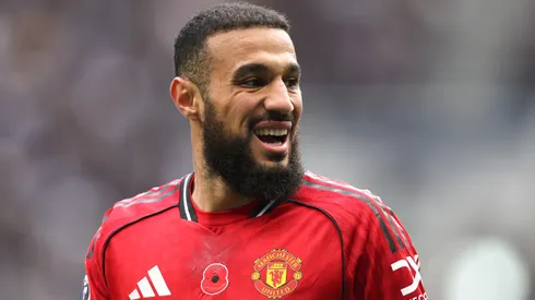 Noussair Mazraoui está na mira da Juventus. Foto: Alex Pantling/Getty Images