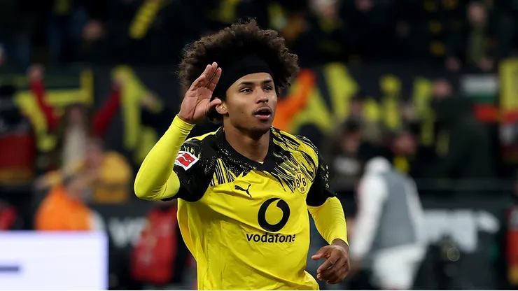 Arsenal pode pagar R$530 milhões para anunciar Adeyemi, do Borussia Dortmund. (Photo by Lars Baron/Getty Images)