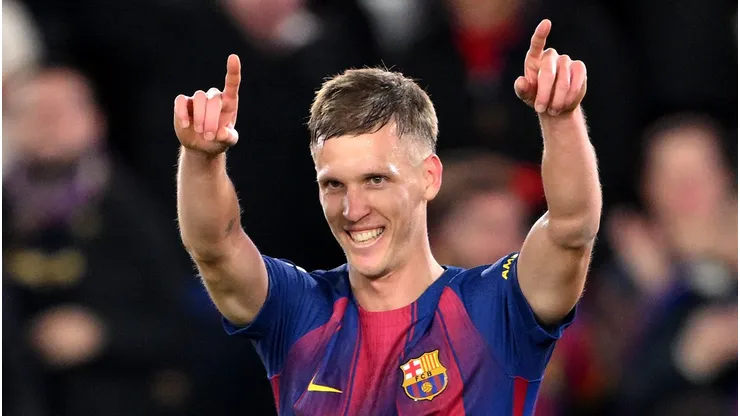 Dani Olmo do Barcelona. Deco, diretor do clube, teve uma reunião com o agente do jogador e também de Joan García (Foto:David Ramos/Getty Images)