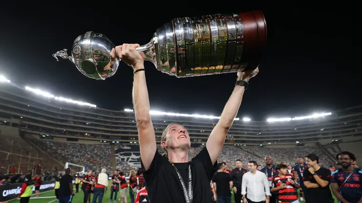 Filipe Luís é o técnico do Flamengo