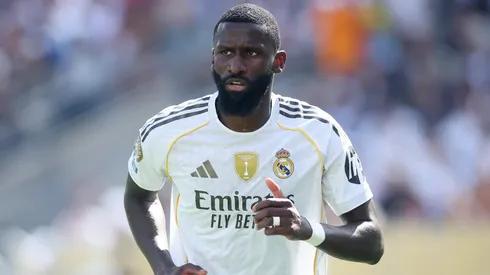 Antonio Rüdiger em jogo do Real Madrid. (Foto: Alex Grimm/Getty Images)