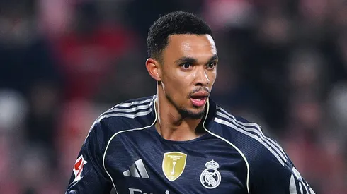 Real Madrid entra em estado de alerta após lesões de Alexander-Arnold e Camavinga. (Photo by David Ramos/Getty Images)