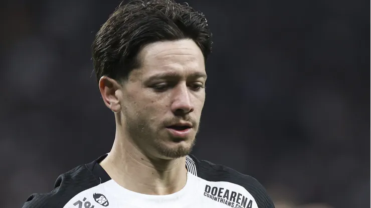 Racing manifesta interesse em Rodrigo Garro, do Corinthians. (Foto: Ricardo Moreira/Getty Images)