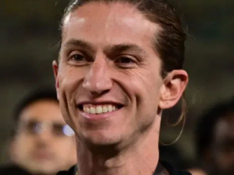 Atlético de Madrid avalia contratações de Filipe Luís e Fernando Torres