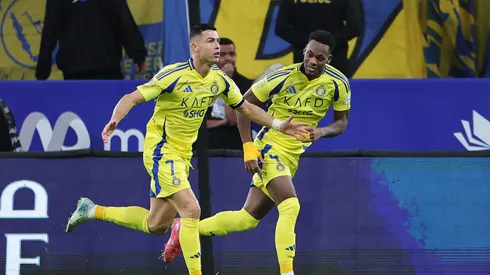 Cristiano Ronaldo e Jhon Durán em campo pelo Al-Nassr. (Photo by Abdullah Ahmed/Getty Images)