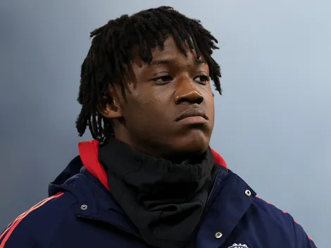 Mainoo, Ugarte, Malacia e outros quatro jogadores do United estão à venda