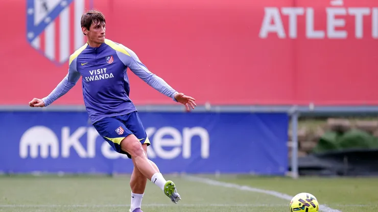 Le Normand treinando pelo Atlético de Madrid