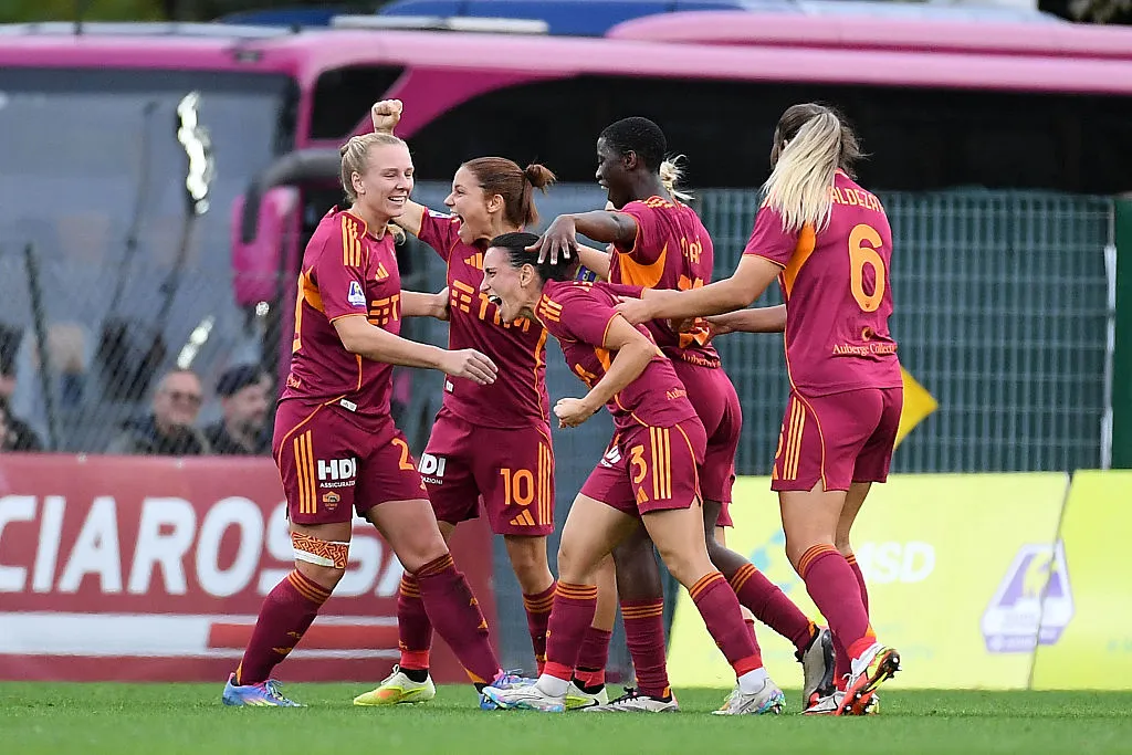 Roma chega para a partida tendo o melhor ataque da competição com 16 gols marcados - Foto: Marco Rosi - SS Lazio/Getty Images