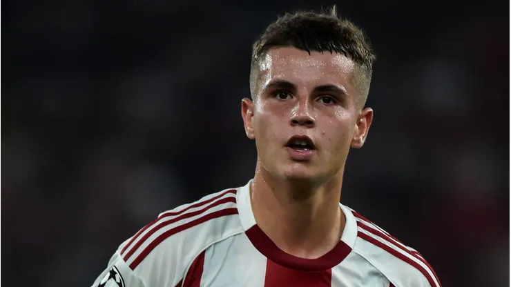 Real Madrid e Manchester United disputam contratação de Christos Mouzakitis. Foto: Milos Bicanski/Getty Images