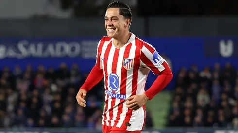Giacomo Raspadori comemora gol do Atlético de Madrid. (Photo by Florencia Tan Jun/Getty Images)