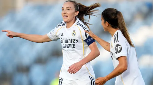 Após grandes atuações em novembro, Caroline Weir ganha prêmio indidual pelo Real Madrid - Foto: Aitor Alcalde/Getty Images