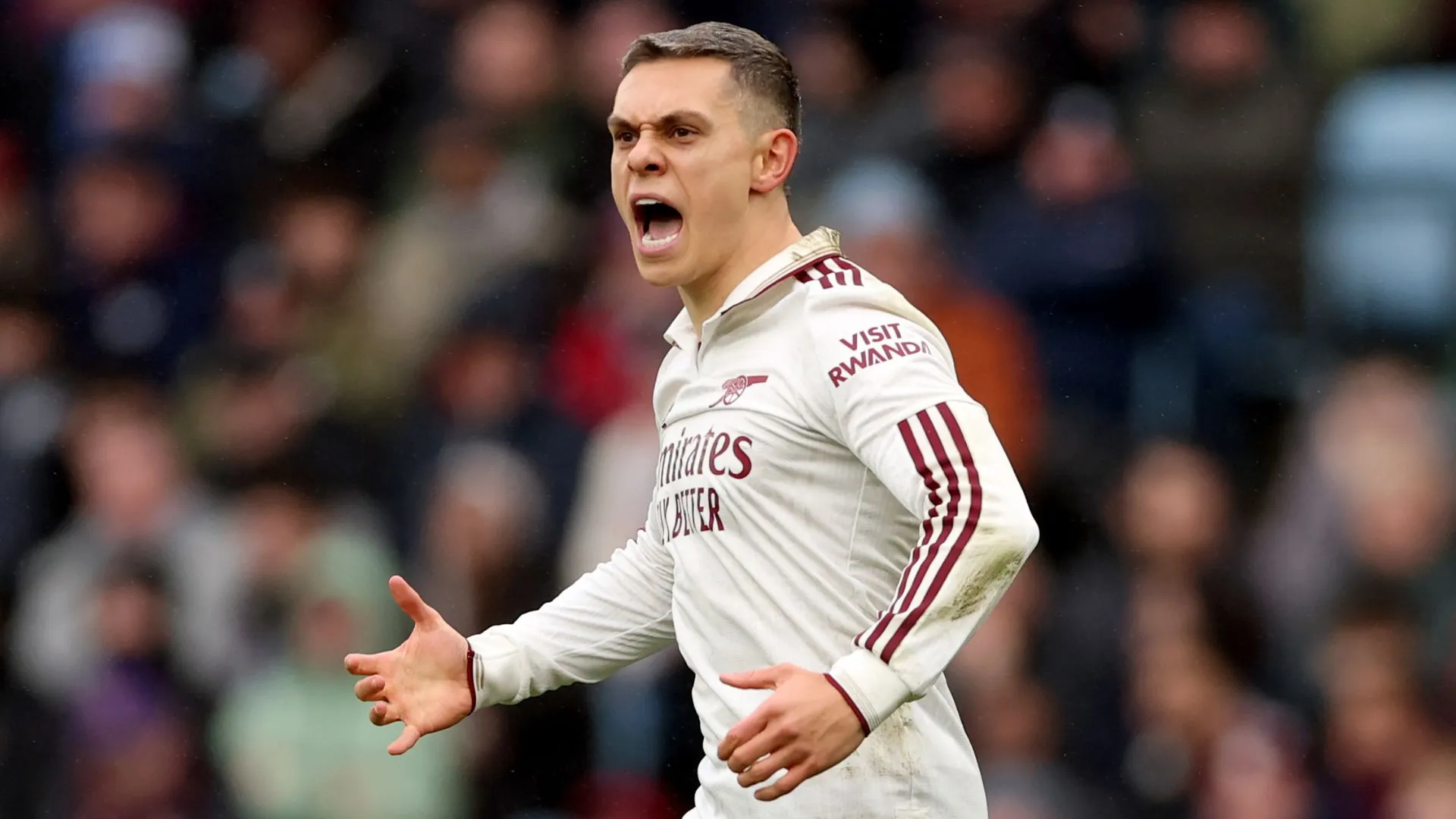 Trossard fez o gol do Arsenal (foto: Alex Pantling/Getty Images)