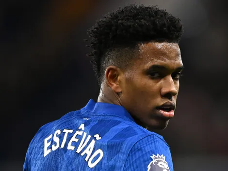 Estêvão começou contra o Bournemouth no banco de reservas