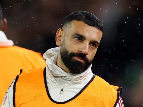 Slot explica Salah no banco do Liverpool pela terceira vez seguida