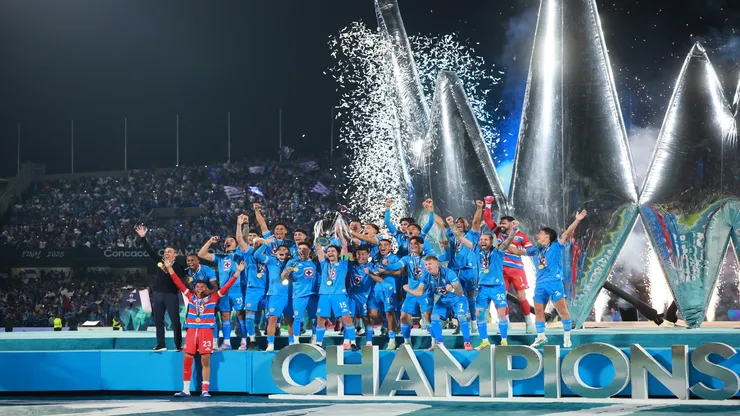 Cruz Azul comemora o título da Copa dos Campeões da Concacaf 2025 - Hector Vivas/Getty Images