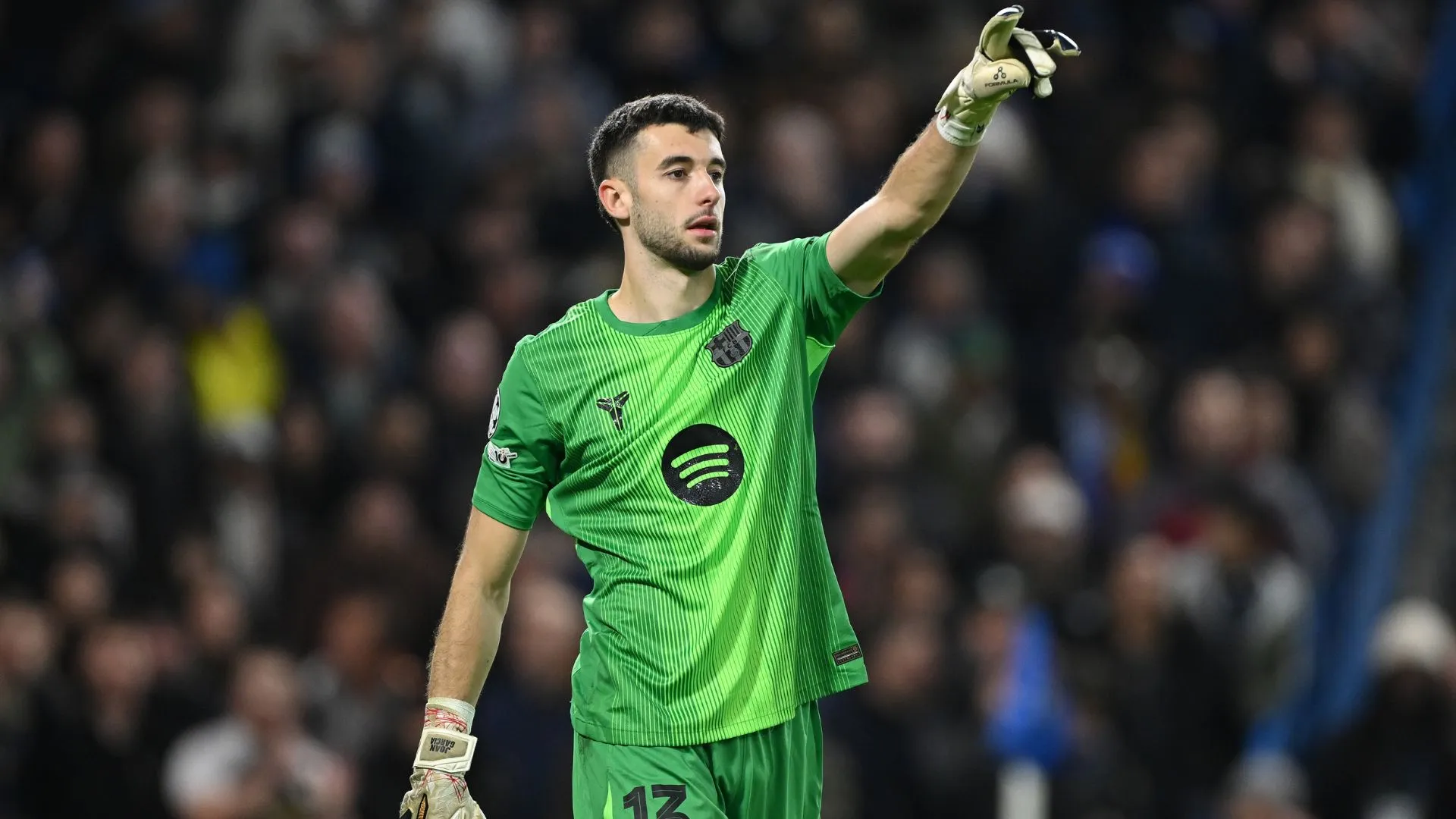 Joan García tem condições de atuar no duelo entre Barcelona e Frankfurt (foto: Mike Hewitt/Getty Images)