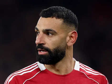 Slot tem apoio do Liverpool após declarações polêmicas de Salah