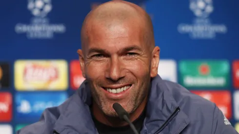 Zidane é aprovado no Real Madrid. Foto: Handout/UEFA via Getty Images