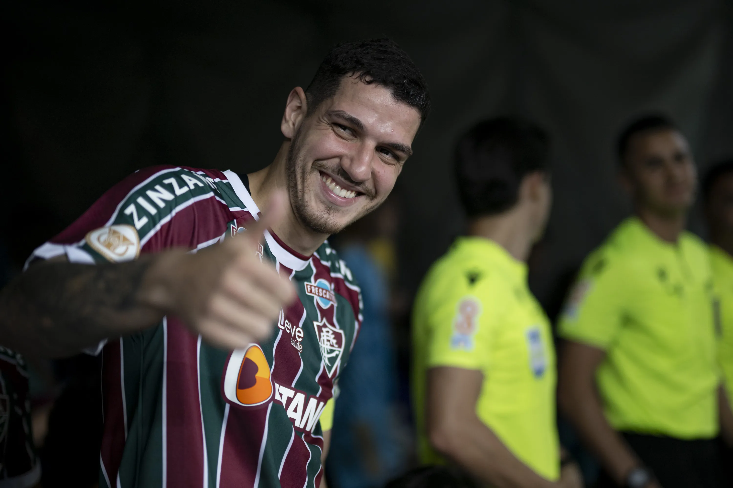 FLUMINENSE X CRUZEIRO – Nino, quando ainda atuava pelo Fluminense, antes da partida contra o Cruzeiro no estadio Maracana pelo campeonato Brasileiro A 2023. Diretoria do clube carioca quer anunciar o jogador novamente. Foto: Jorge Rodrigues/AGIF