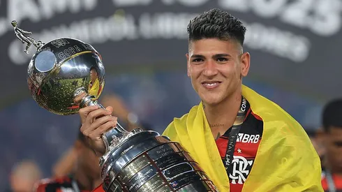 Carrascal se torna alvo de três clubes da Europa e Flamengo define valor para negociação (Foto: Buda Mendes/Getty Images)