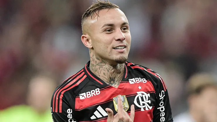 Everton Cebolinha em campo pelo Flamengo. Foto: Thiago Ribeiro/AGIF