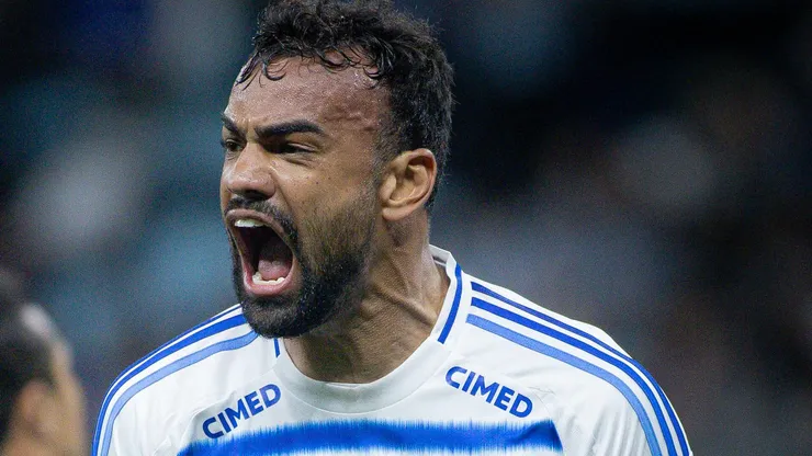 Fabrício Bruno pode ser anunciado na Premier League por R$ 95 milhões. Foto: Maxi Franzoi/AGIF