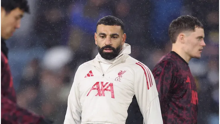 Salah soma 45 minutos pelo Liverpool nos últimos 4 jogos após atrito com Slot. (Photo by Alex Livesey/Getty Images)