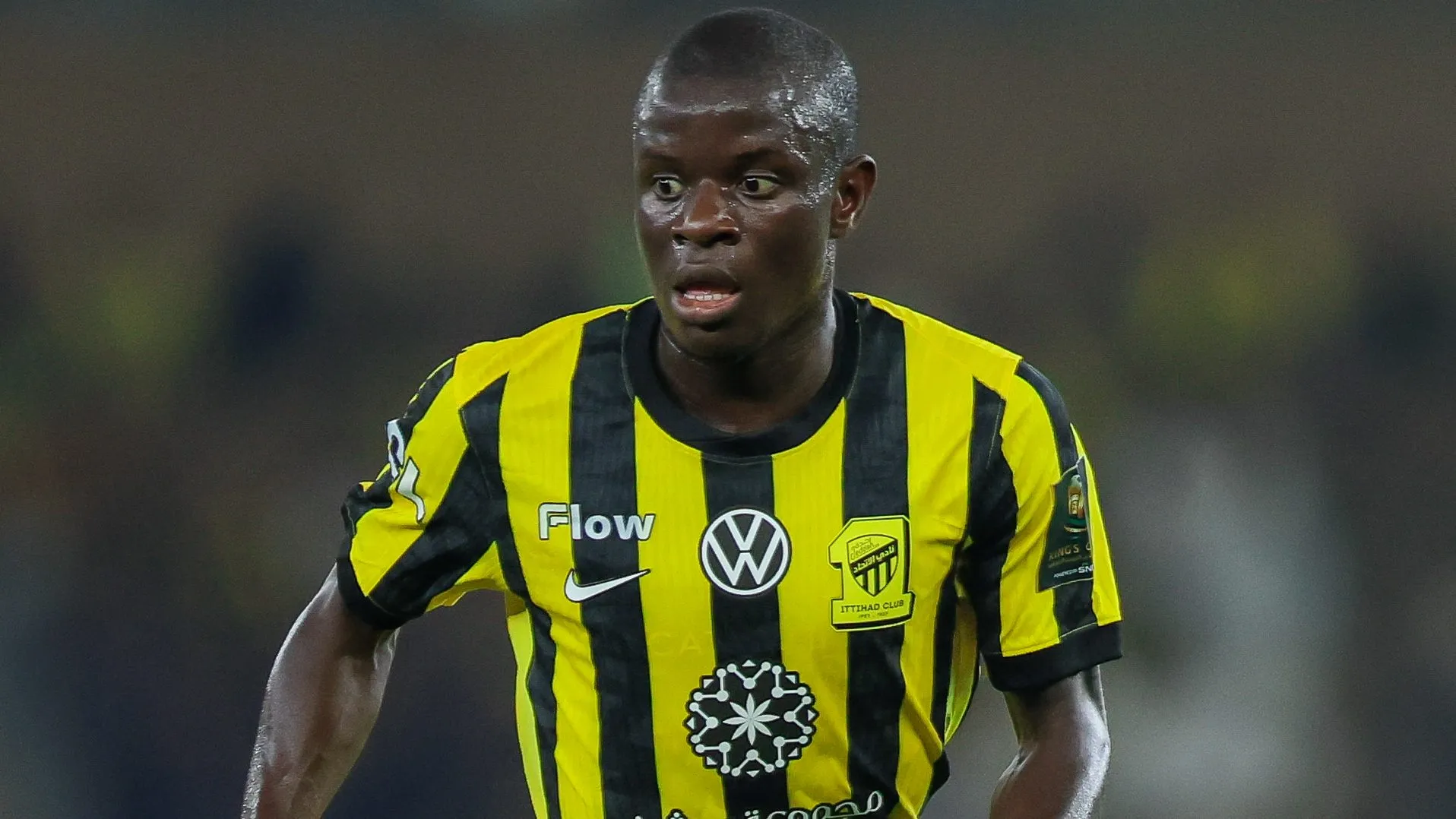 N’golo Kanté durante partida do Al-Ittihad. (Photo by Yasser Bakhsh/Getty Images)