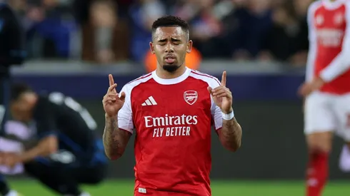 Gabriel Jesus impressiona em retorno ao time do Arsenal após 322 dias sem jogar. (Photo by Dean Mouhtaropoulos/Getty Images)