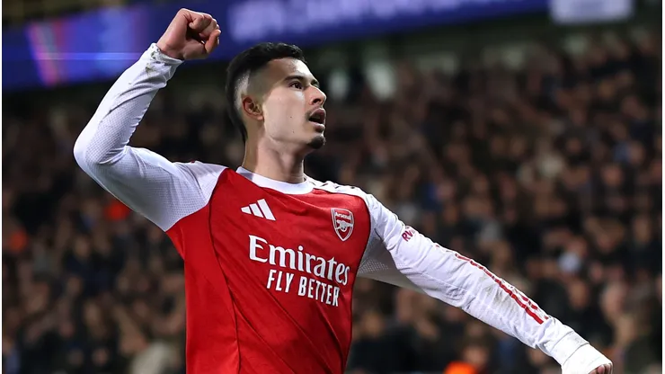 Gabriel Martinelli iguala Thierry Henry em sequência goleadora histórica na Champions League pelo Arsenal. (Foto: Dean Mouhtaropoulos/Getty Images)