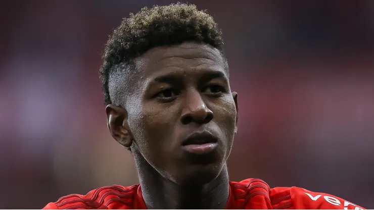 Benfica entra na disputa por Vitão. Foto: Pedro H. Tesch/Getty Images