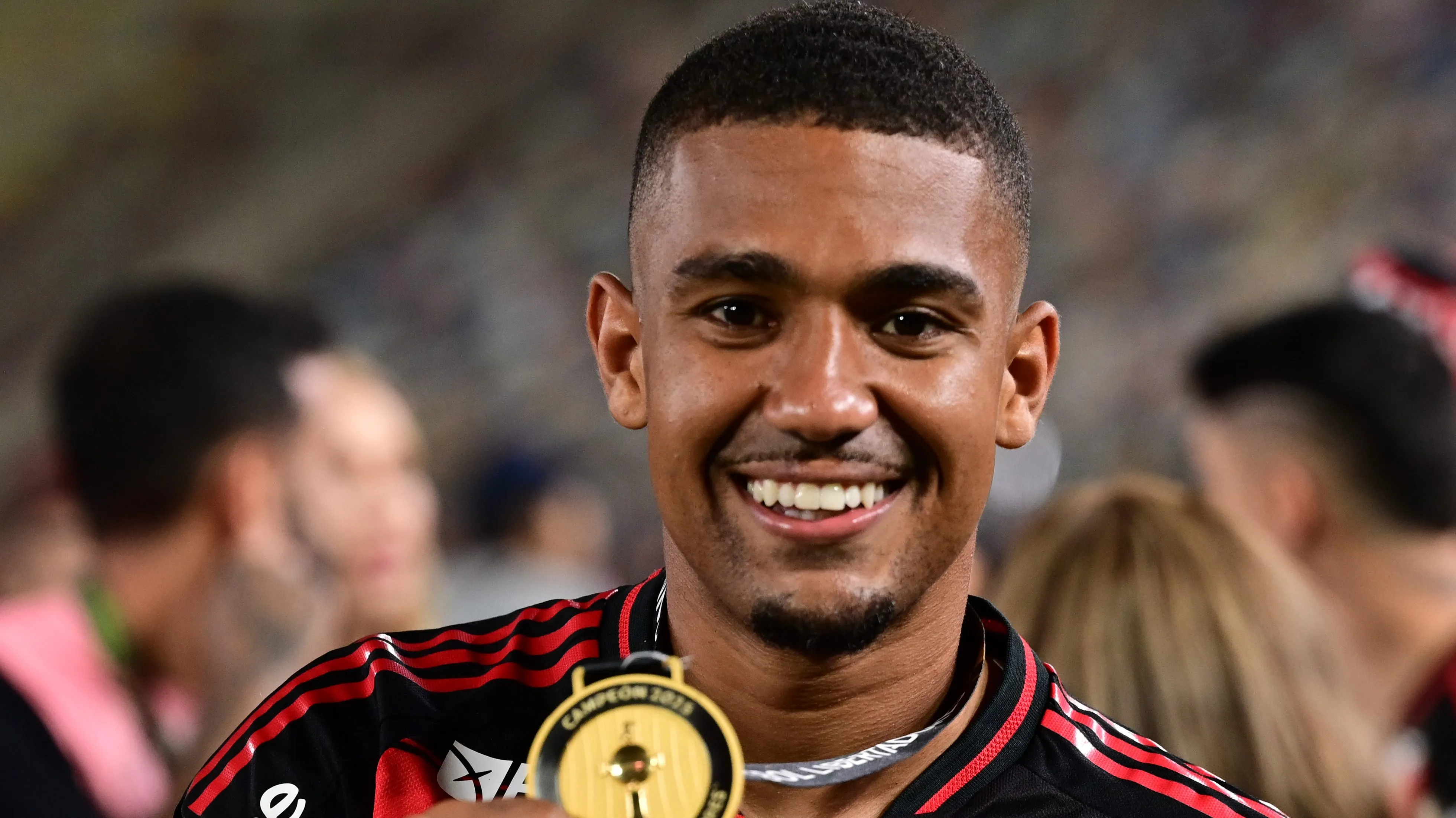 Samuel Lino pelo Flamengo